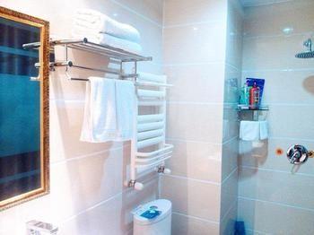 Fu Yuan Business Hotel- Luanchuan Gucheng  Dış mekan fotoğraf
